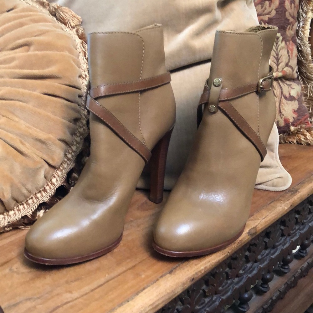 Tory Burch heeled bootie